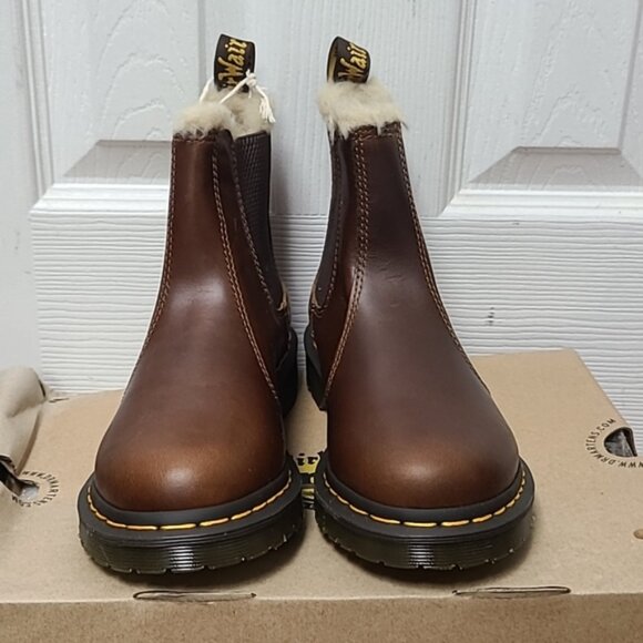 Dr Martens 2976 Leonore Butterscotch Faux Fur Lined Chelsea boots - Picture 4 of 11